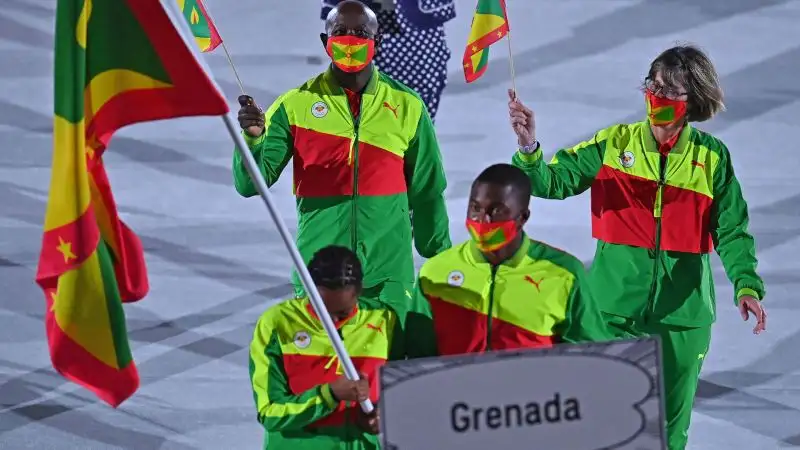 I grenadini non sono passati inosservati con i loro colori sgargianti