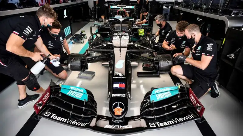 Il Gran Premio di Russia è sulla carta una tappa particolarmente favorevole alla Mercedes ed in particolare ad Hamilton, che qui ha conquistato per quattro volte il gradino più alto del podio