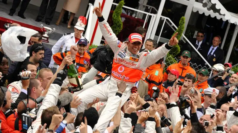Monte Carlo 2008, impresa che sembrava impossibile dopo una bella botta alla curva del Tabaccaio