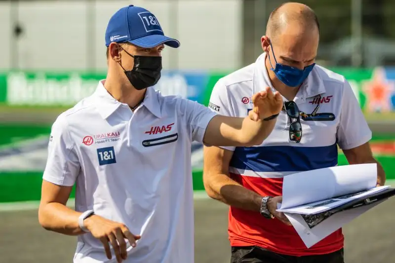 Giovedì è salito in pista per la pit-walk, una procedura importante, soprattutto per i piloti più giovani. Foto di Cristian Lovati
