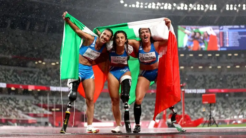 Nelle giornate conclusive delle Paralimpiadi di Tokyo 2020, dove l'Italia ha conquistato un bottino di ben 69 medaglie, podio tutto azzurro nei 100 metri T63 con Ambra Sabatini, Martina Caironi e Monica Graziana Contrafatto