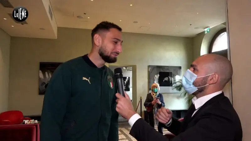 "C'è un po' di delusione perché ho passato otto anni al Milan e quindi è sempre un’emozione tornare a San Siro - ha detto Donnarumma -. È normale il dispiacere dei fischi. Sono cresciuto qua e sono sempre stato un tifoso milanista, gli otto anni non si dimenticano facilmente".