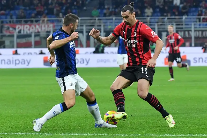 De Vrij 5,5. La sua sfortunata deviazione regala l'1-1 al Milan