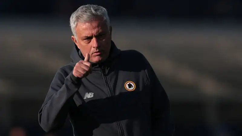 Mourinho 7: la migliore prestazione della sua squadra, che porta a casa tre punti importanti contro una delle migliori squadre della Serie A