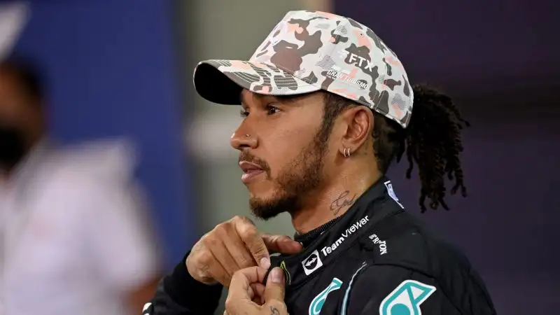 Lewis Hamilton 8.5: insieme a Verstappen ci ha regalato uno dei Mondiali più belli di sempre. Non vince ma ne esce comunque a testa alta