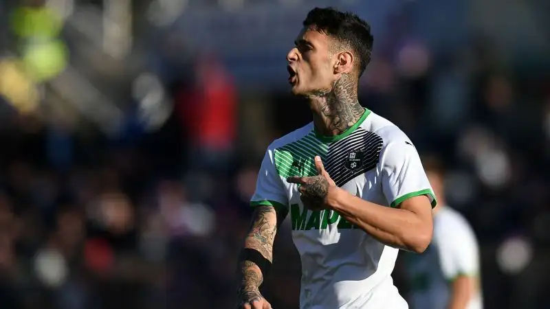 Scamacca 7: apre il tabellino dei marcatori con un gran gol e si impegna in entrambe le fasi