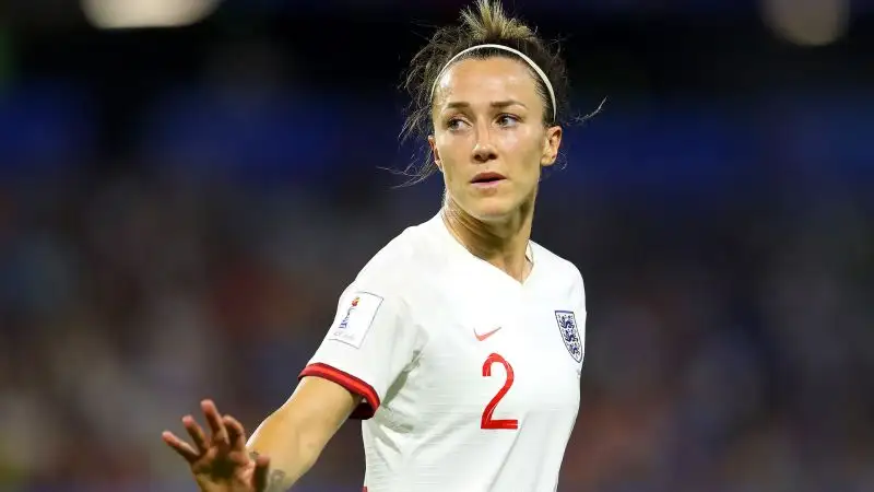 Con la nazionale inglese vanta 81 apparizioni e 8 marcature
