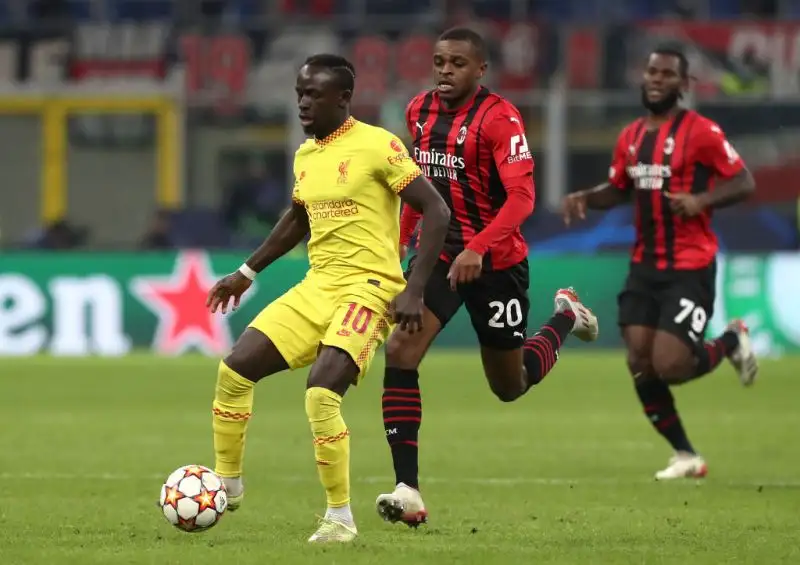 Kessie 5. Una serie incredibile di passaggi sbagliati in una serata da dimenticare. Spreca anche due occasioni da gol nel finale.