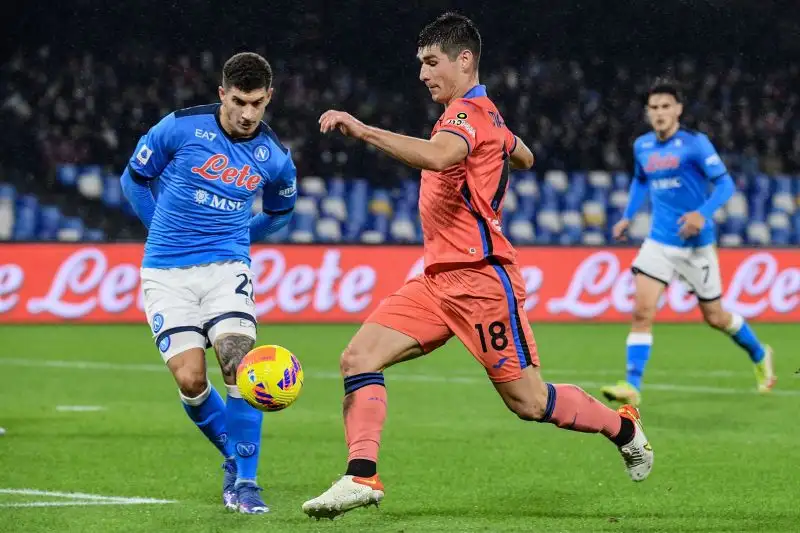 Malinovskyi 7 - Splendida  la rete con la quale porta in vantaggio la Dea dopo appena 7'