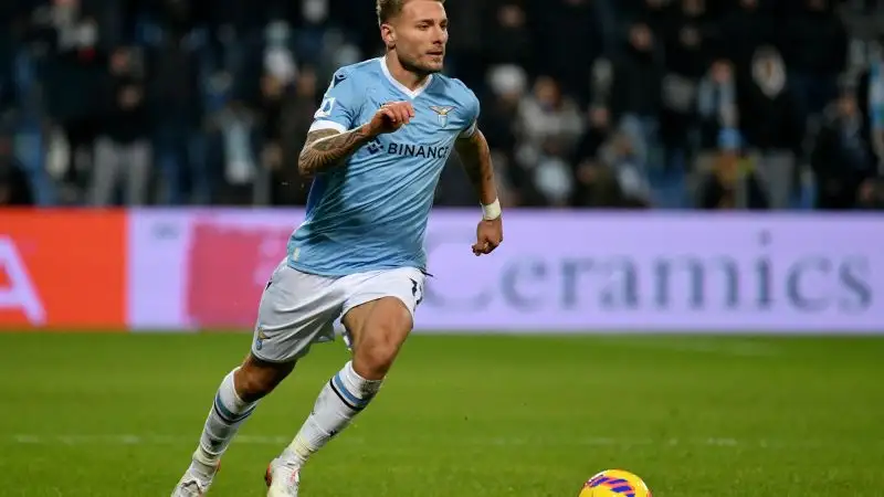Immobile 5: prestazione incolore per il capitano della Lazio, che non riesce a dare il suo contributo in attacco e sembra isolato rispetto al gioco biancoceleste
