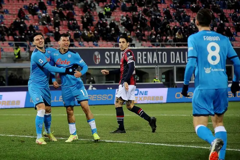 Lozano 7.5: Una partita davvero super per l'attaccante messicano, che segna una doppietta davvero importante
