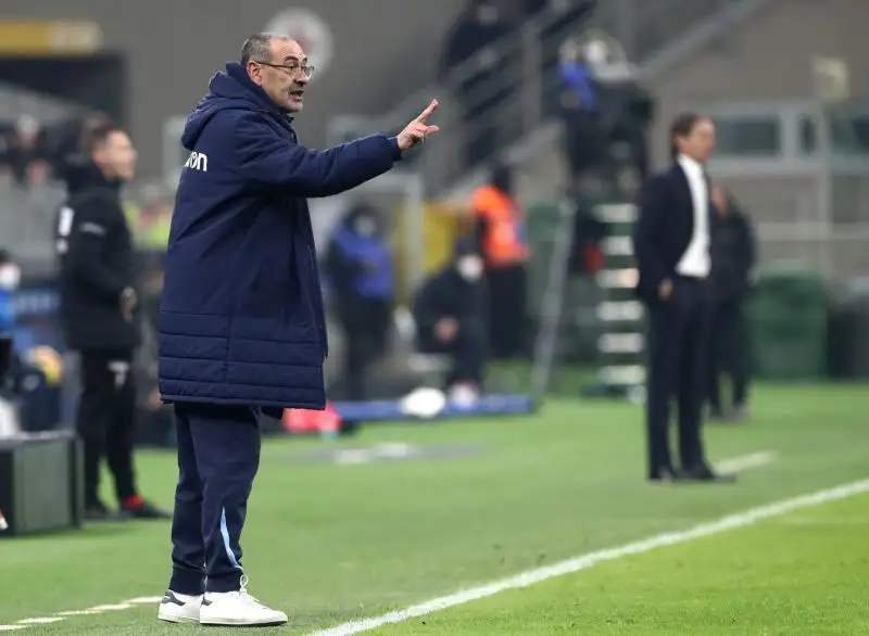 Sarri 5.5: la sua Lazio rende difficile la vita agli avversari, ma perde un altro match contro una big
