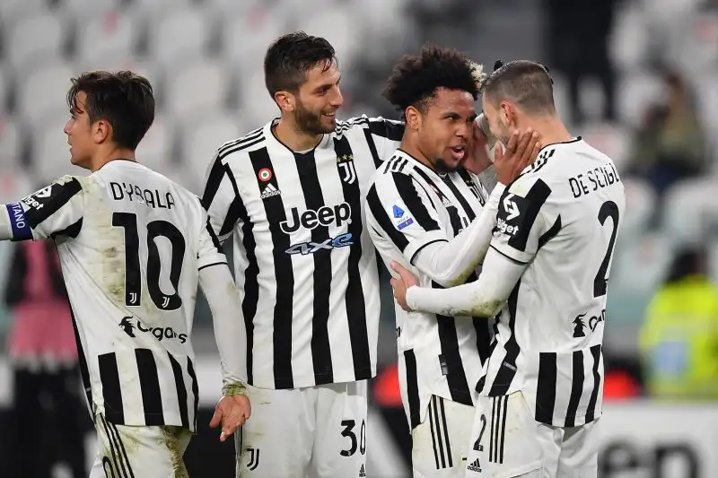 De Sciglio 6,5: entra nella ripresa e firma l'assist a McKennie

