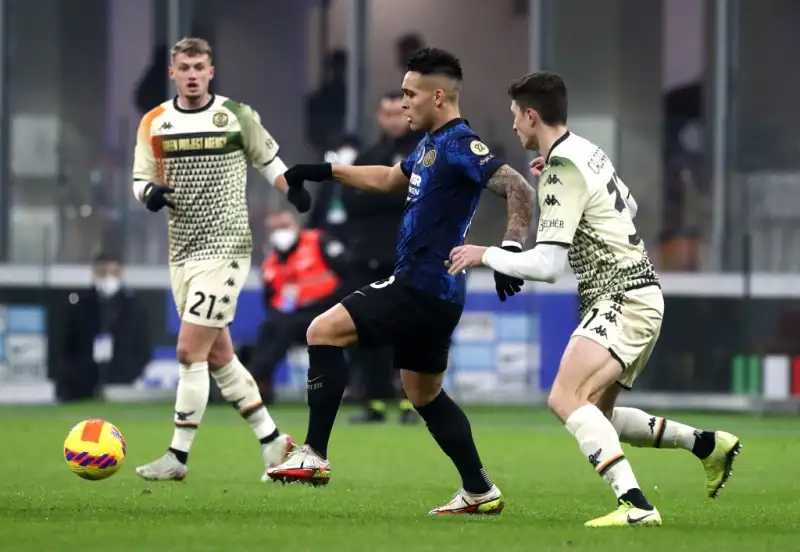 Lautaro 5: Partita difficile per l'argentino senza mai trovare la giocata giusta, viene sostituito per l'ennesima volta
