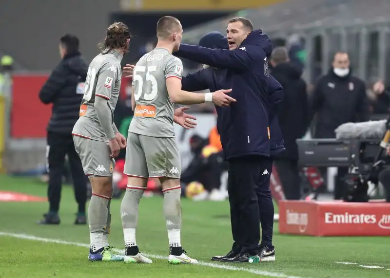 Shevchenko 6. Va vicino al colpaccio dell'ex in quella che potrebbe esssere stata la sua ultima partita da allenatore del Genoa