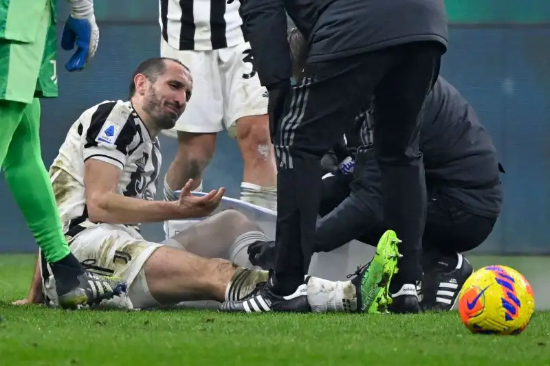 Chiellini 6,5. Solito lottatore, vince ai punti il duello con Ibrahimovic