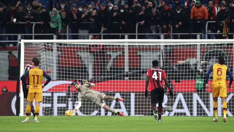 R. Patricio 6.5: può poco in occasione dei gol subiti, ma si rende protagonista alla fine del match parando il rigore calciato da Ibrahimovic
