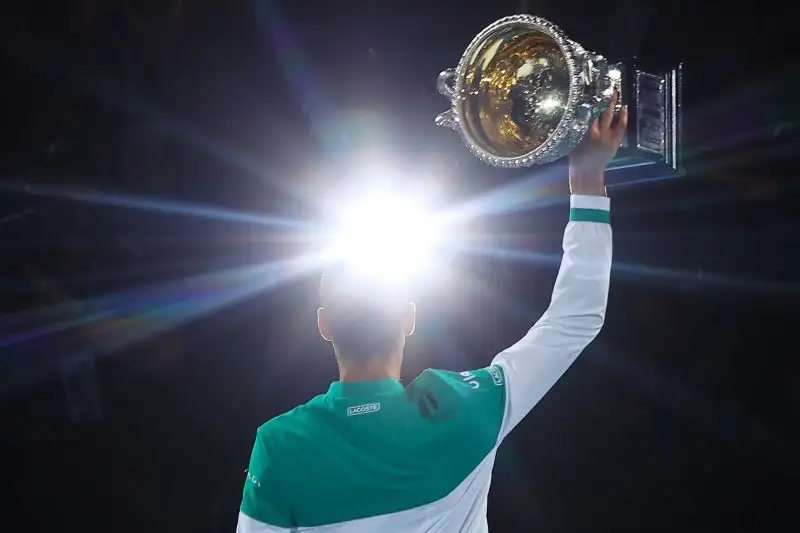 Ultima vittoria, la nona, è quella del 2021: liquidato il russo Medvedev in 3 set