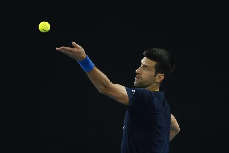 Ad assistere Djokovic anche il preparatore atletico Marco Panichi, romano di 55 anni