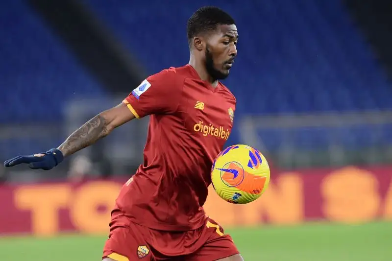 Maitland-Niles 6: fa il compito che gli chiede Mourinho, senza strafare