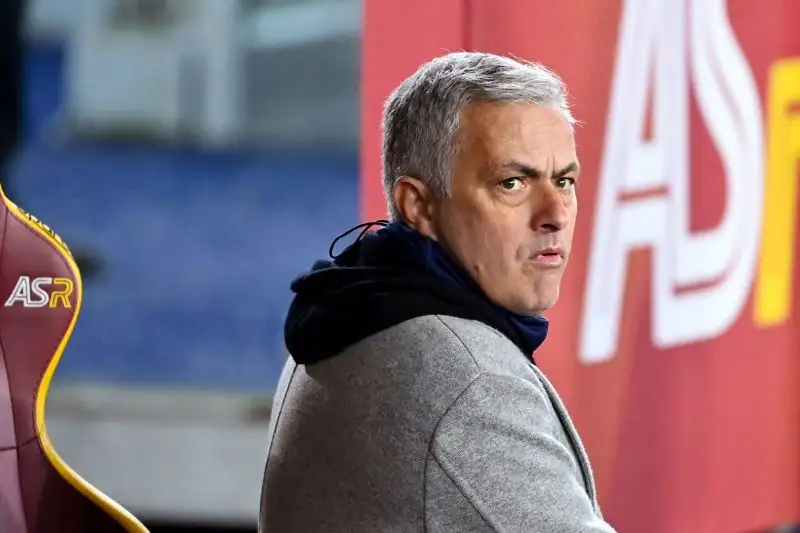 Mourinho 6: i giallorossi approcciano bene la gara e riescono a portarsi sul 3 a 1 nel secondo tempo, ma pagano i sette minuti di disattenzioni in cui subiscono la rimonta dei bianconeri
