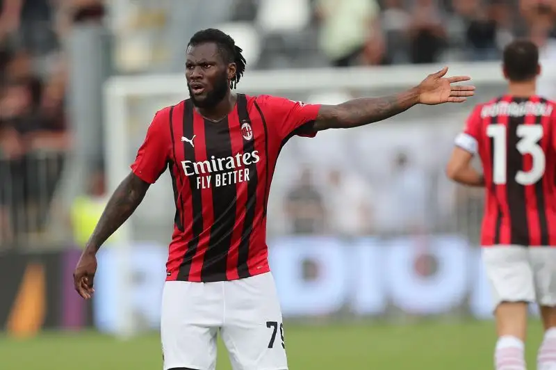 Franck Kessie: le richieste dell'ivoriano sono considerate eccessive per il Milan. Il Paris Saint Germain sembra la meta più concreta, a giugno potrebbe partire a zero