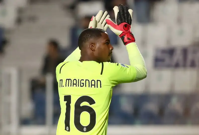 Maignan 6: ordinaria amministrazione per il portiere francese, nessun pericolo serio per la sua porta