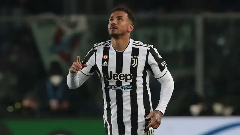 Danilo 6,5: partita non semplice per lui, ma è l'uomo che regala alla Juventus un punto che potrebbe pesare tantissimo a fine stagione.