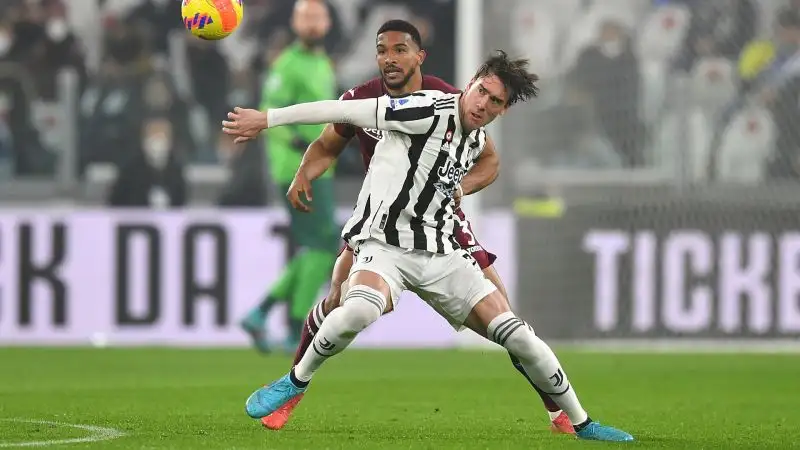 Vlahovic 5.5: sembra meno ispirato rispetto alle partite precedenti, anche perché sin dalle prime battute del match va in difficoltà nel duello contro Bremer