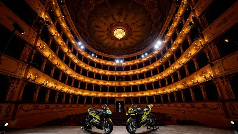Rivelati i colori della Ducati Desmosedici GP di Luca Marini e Marco Bezzecchi, i piloti di MotoGp. Presenti anche i piloti della Moto2: Celestino Vietti Ramus e Niccolò Antonelli