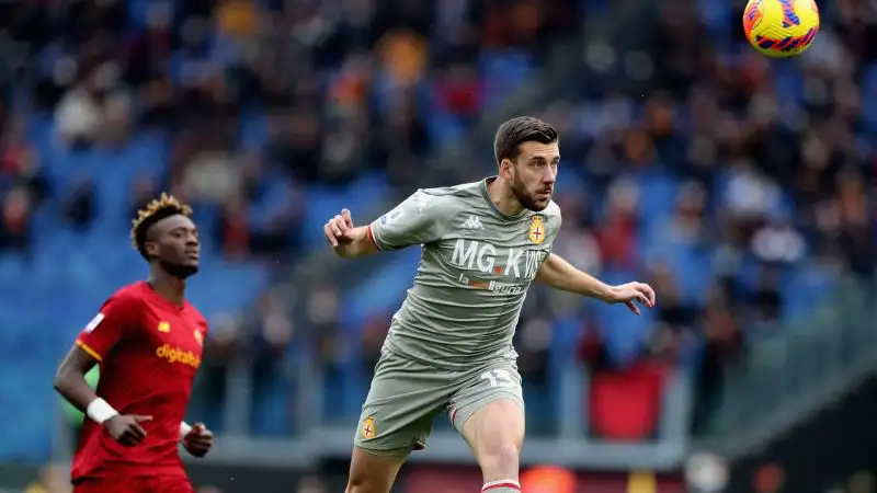 Bani 6.5: grande inizio per il difensore del Genoa, che però è costretto a lasciare il campo nel corso del primo tempo per infortunio