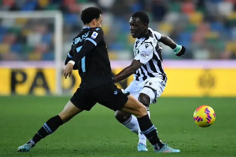 Makengo 6: anche lui sbaglia un gol facile, ma si fa perdonare con la grande generosità

