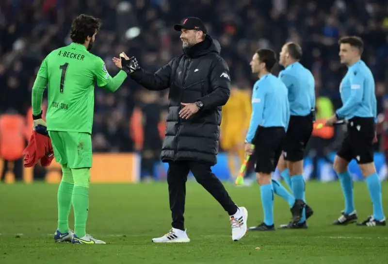 Alisson 6,5. Non può nulla sull'eurogol di Lautaro, per il resto si conferma portiere di livello mondiale.