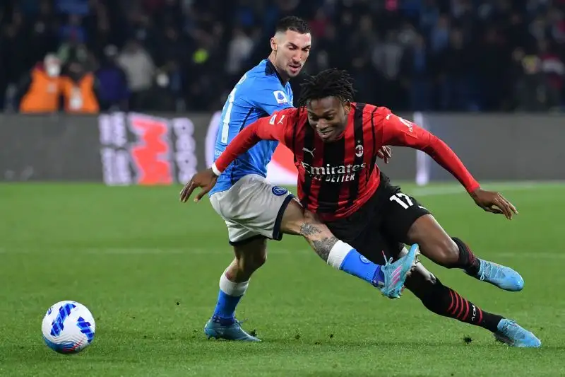 Leao 6,5. Una spina nel fianco del Napoli, gli manca solo il gol
