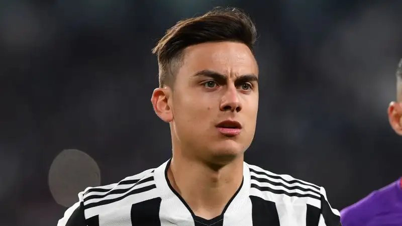 Pare che la Joya abbia chiesto uno spostamento di orario per l'allenamento di sabato così da avere più tempo per il riposo, richiesta mal digerita dal tecnico anche in virtù della recente eliminazione in Champions League