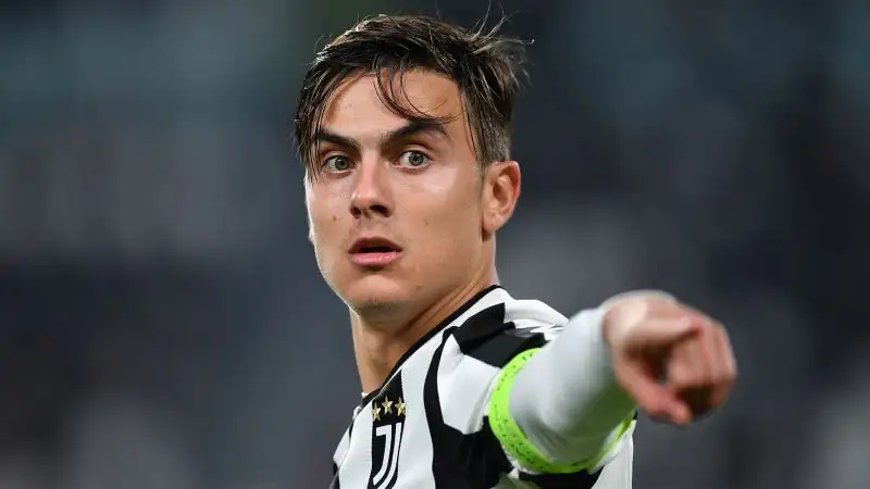 In Premier League c'è soprattutto il Manchester United e non è da escludere che sia Pogba, suo ex compagno e grande amico, a fargli spazio