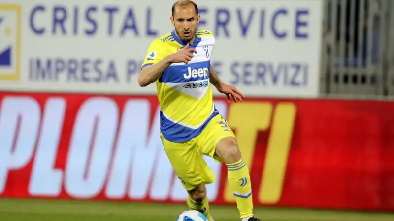 Chiellini 6.5: capitano vero, si propone anche in avanti, gli viene risparmiato un cartellino giallo