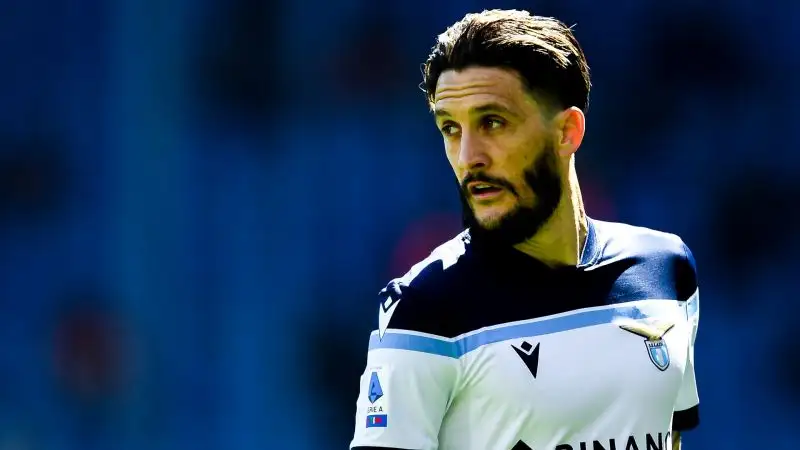 Luis Alberto
Napoli 40%, Lazio 25%, Juventus 25%, Milan 10%