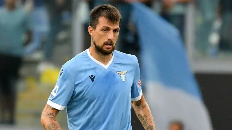 Francesco Acerbi
Inter 40%, Schalke 04 20%, Leicester 20%, Torino 20%
