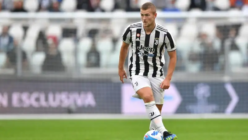 Matthijs De Ligt
Juventus 80%, Chelsea 10%, Barcellona 10%