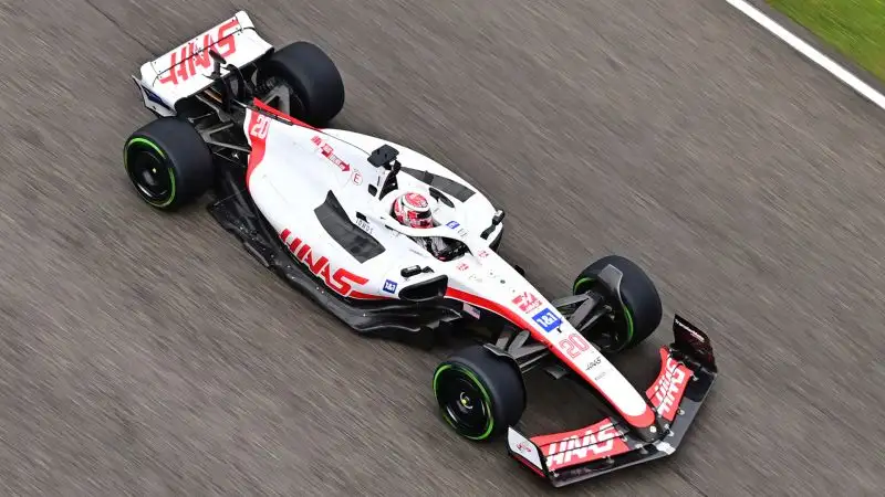 Kevin Magnussen 6,5: il danese della Haas chiude ancora a punti, nona piazza per il 'Vichingo'