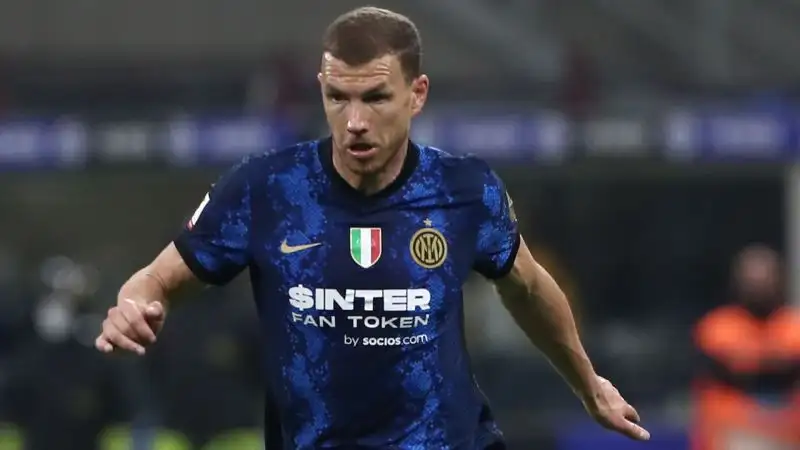 Dzeko 5.5: altro ex della partita, probabilmente il meno propositivo tra i suoi, ma comunque sempre presente a servizio della sua squadra
