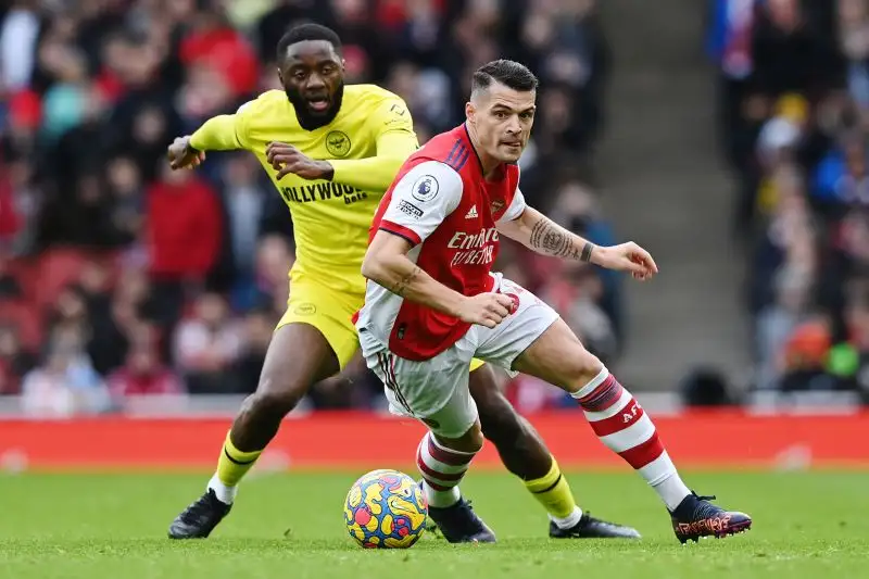 Granit Xhaka: nei radar giallorossi da tempo, nonostante il rinnovo con l'Arsenal potrebbe lasciare i Gunners
