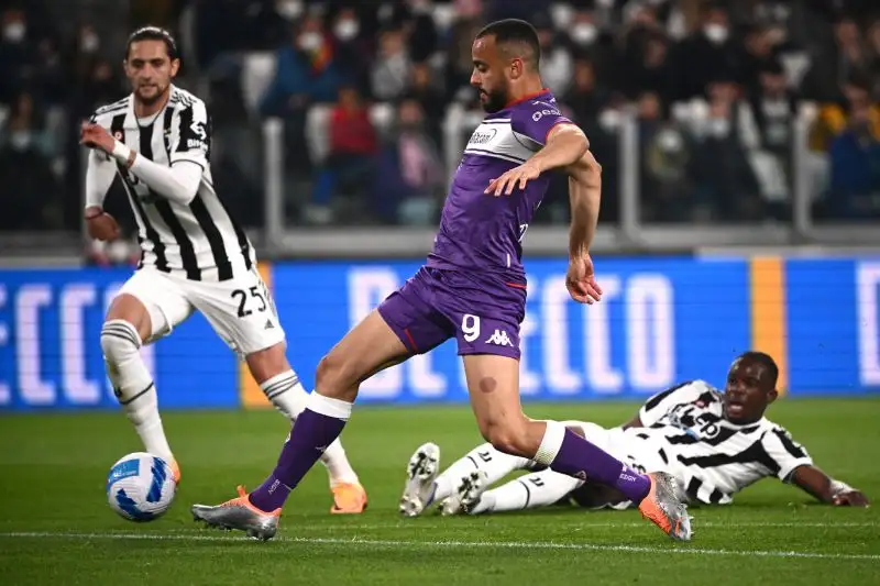 Cabral 5,5: Si dà un gran da fare, ma quando potrebbe far male (sul finale del primo tempo, dopo un errore di de Sciglio) tira troppo centralmente facendo fare una bella figura a Perin