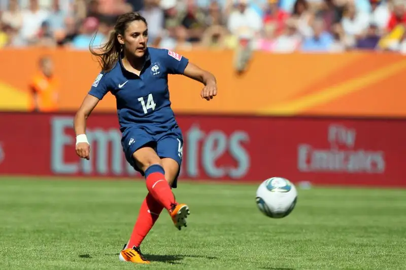 Louisa Necib è nata il 23 gennaio 1987 a Marsiglia
