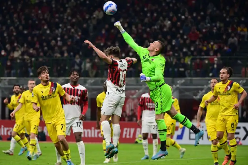 Skorupski 7. Lascia in bianco il Milan con almeno cinque parate salva risultato