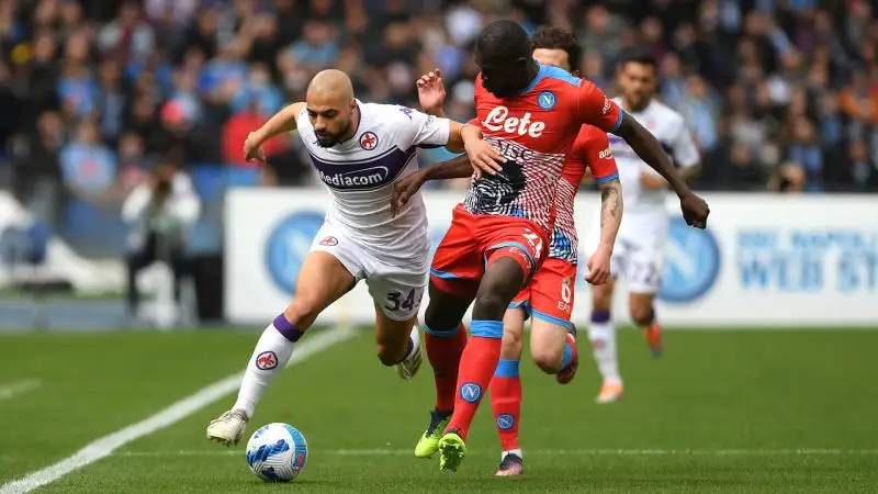Amrabat 6.5: poche sbavature per il centrocampista della Fiorentina, autore di una prestazione di sostanza