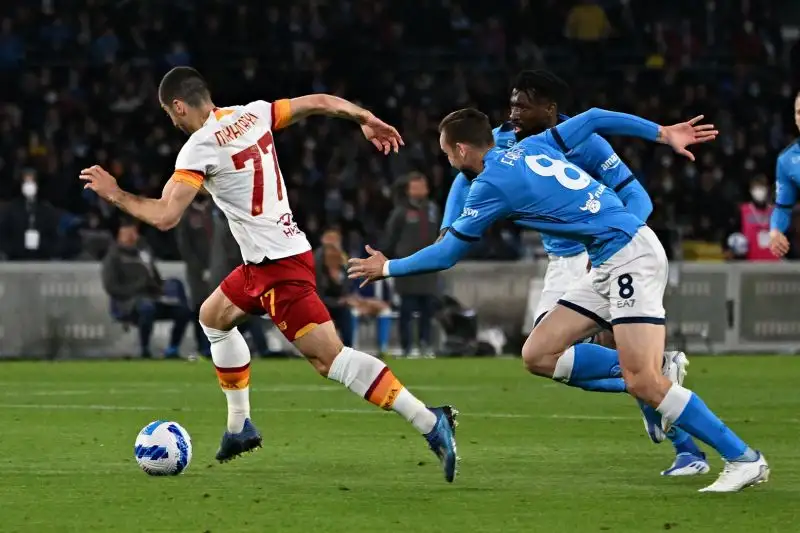 Mkhitaryan 6: entra nella ripresa, nessun acuto ma la Roma migliora con lui in campo

