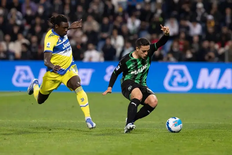 Raspadori 7. Il suo gol non basta ma gli permette di raggiungere la doppia cifra in campionato
