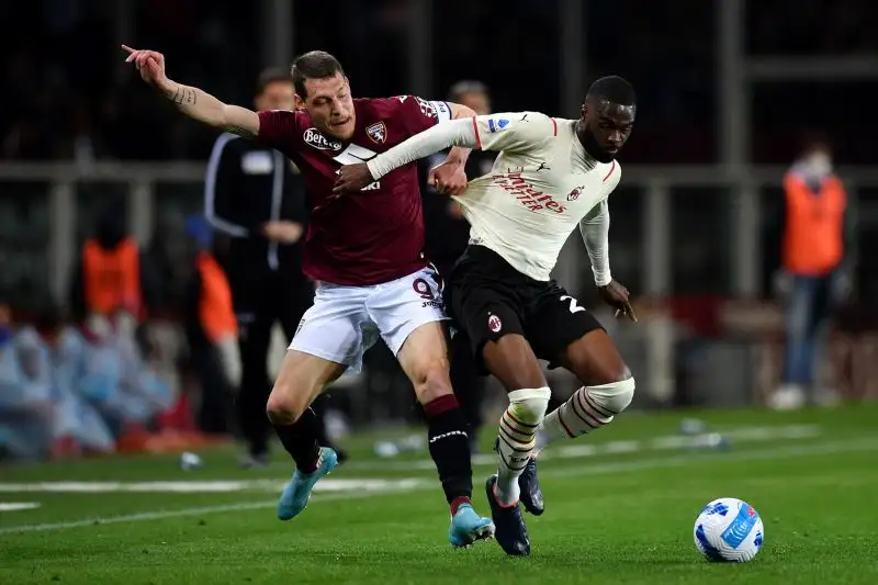 Tomori 6: controlla Belotti e poi Pellegri, esce per un problema fisico
